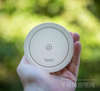 Leeo智能預(yù)警夜燈評(píng)測 新功效令傳統(tǒng)彩色LED夜燈黯然失色